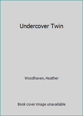 Undercover Twin [Large Print] 1335679200 Book Cover